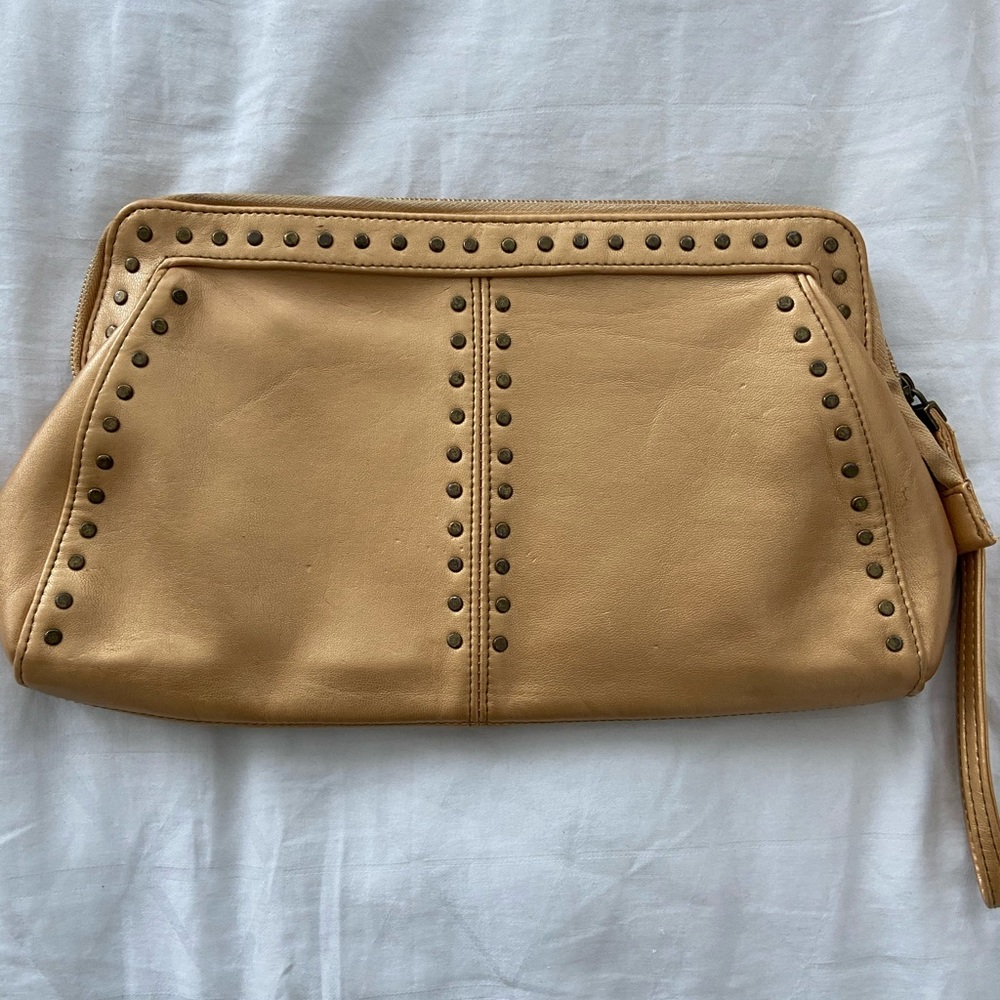 Gold/tan clutch/wristlet
